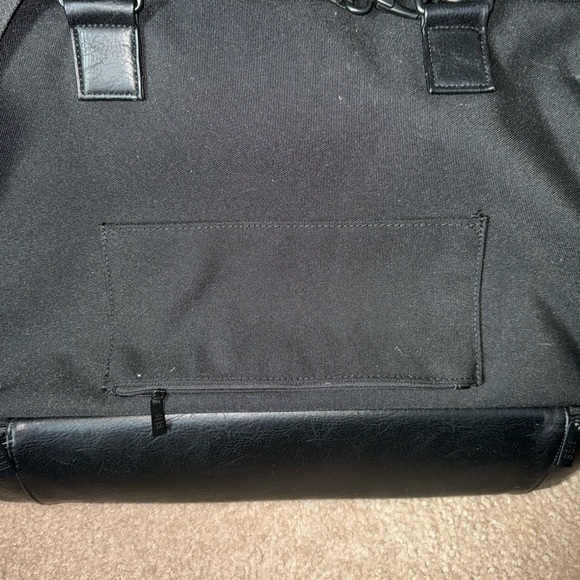 Beis Weekender Bag - Picture 6 of 7